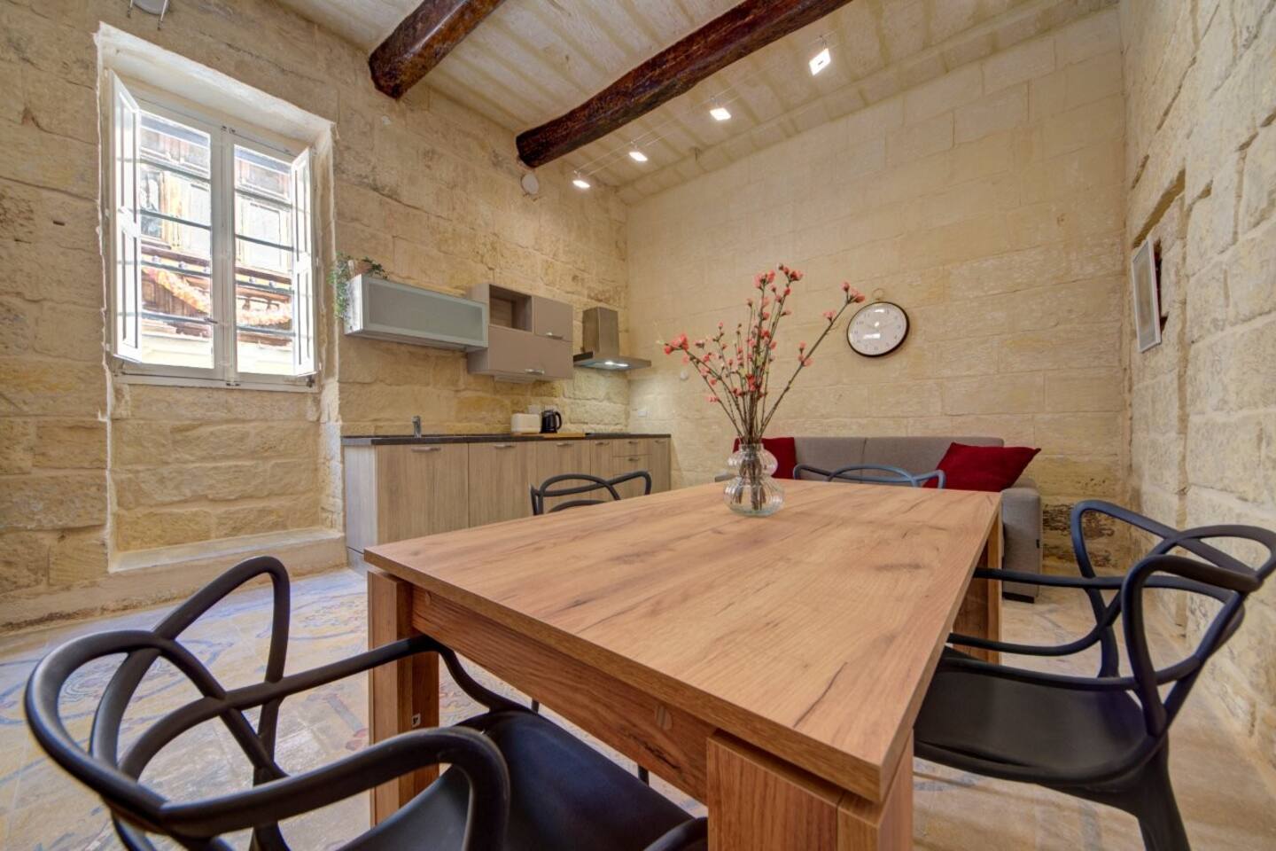 Traditional Townhouse in Siggiewi