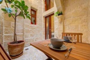 Quaint Townhouse in Cospicua