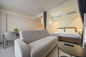 Mercury Suite 438 – Pool Access